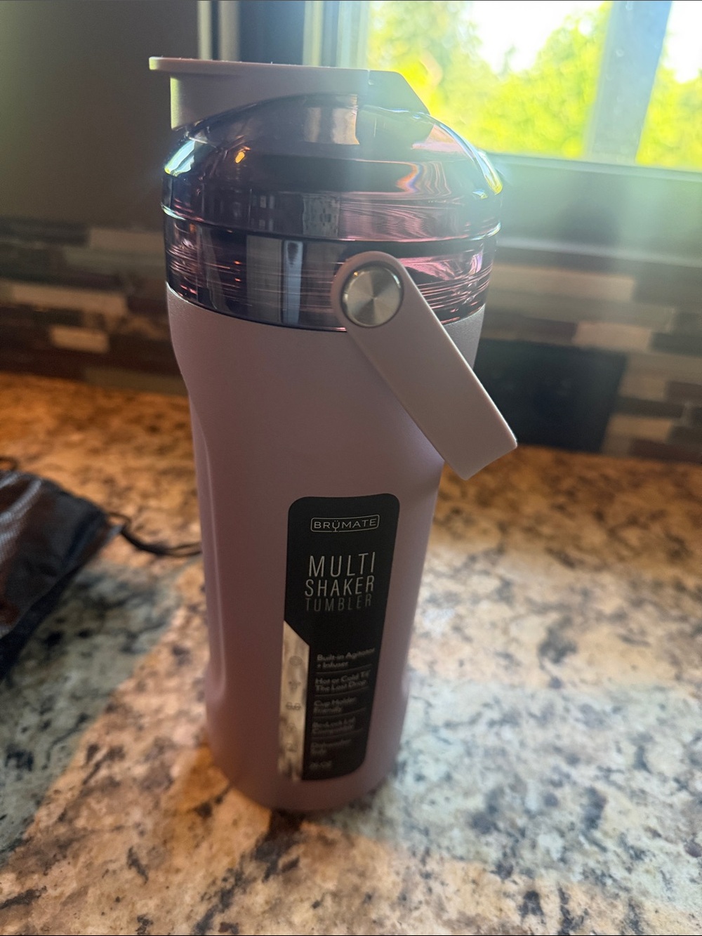 BrüMate Insulated Bottle Sleeve multi shaker tumbler New  26 ounces

Lilac Dusk